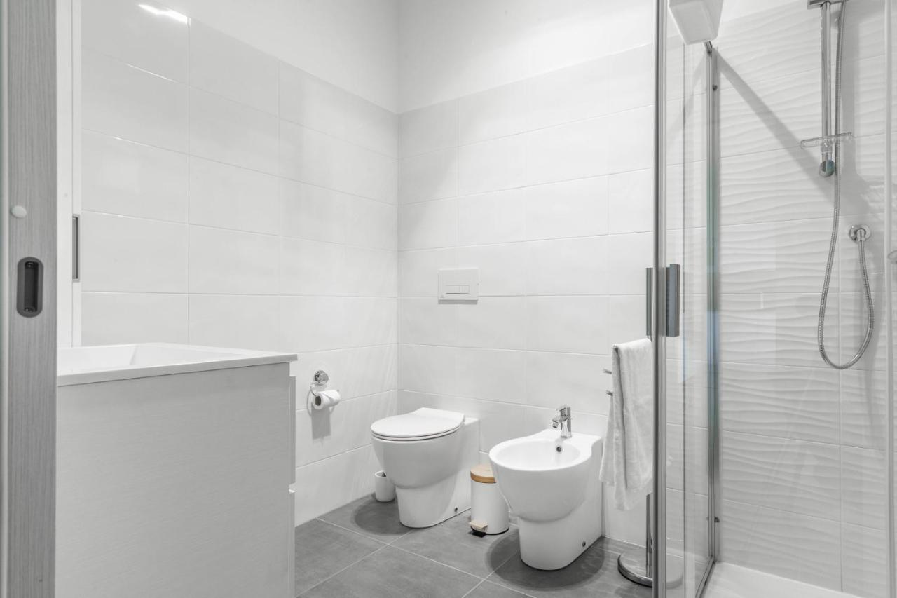 Harmony House - Rho Fiera 6Min - Free Parking - Terrace Apartment Milan Exterior photo